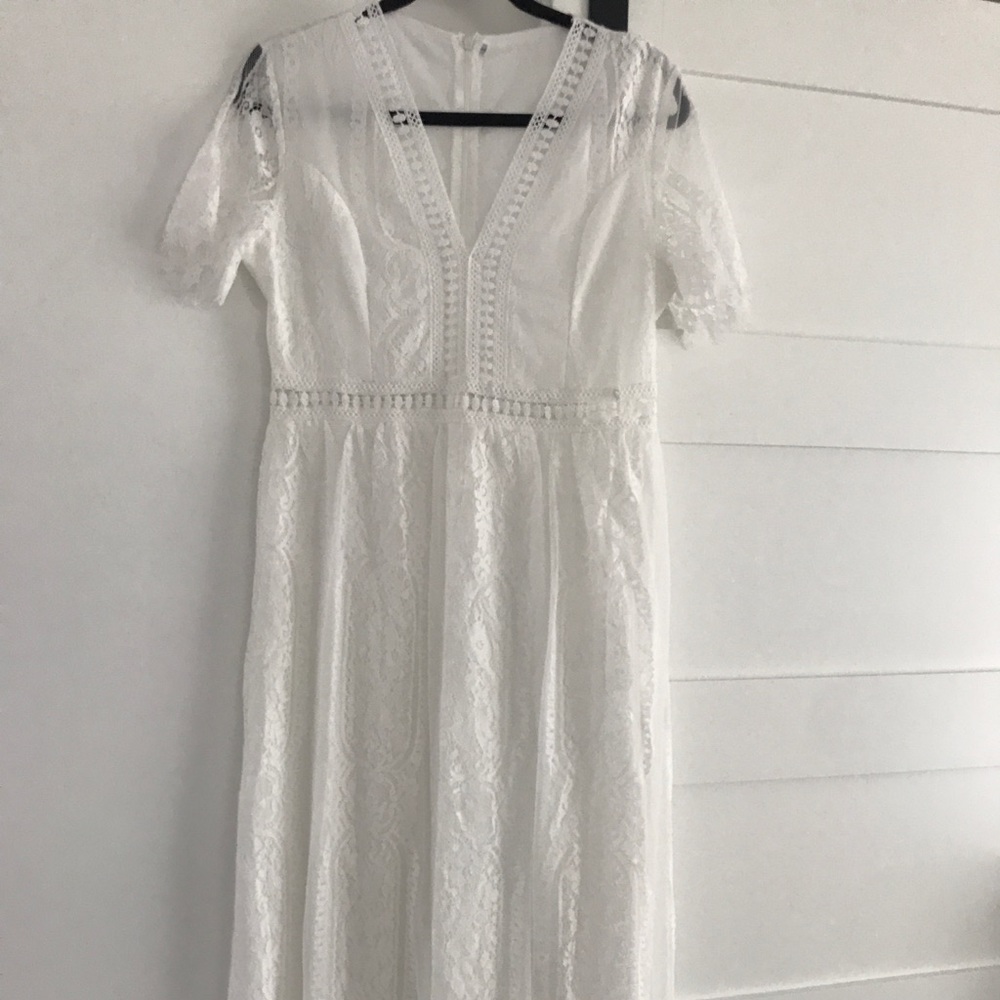 White Lace Maxi Dress with Sleeves